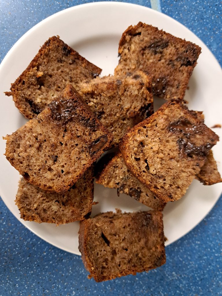 Na sliki je bananin kruh.