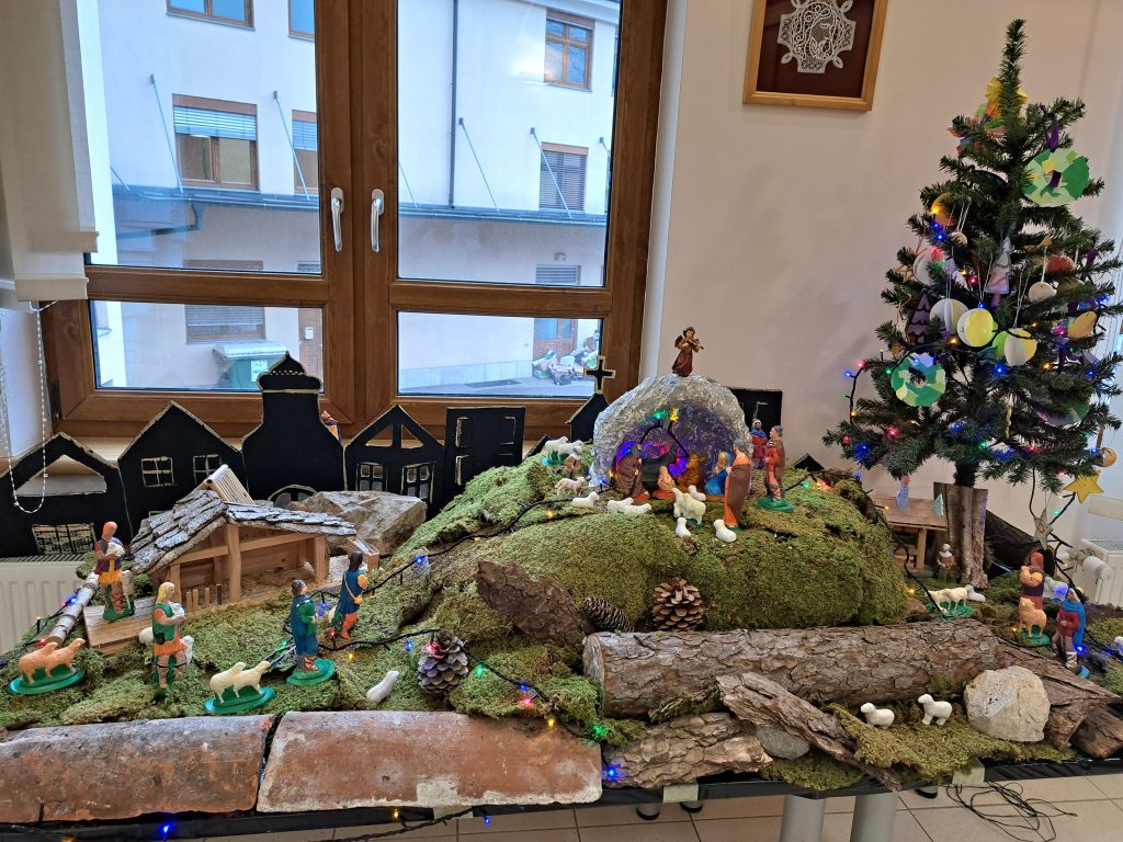 Na sliki so jaslice.